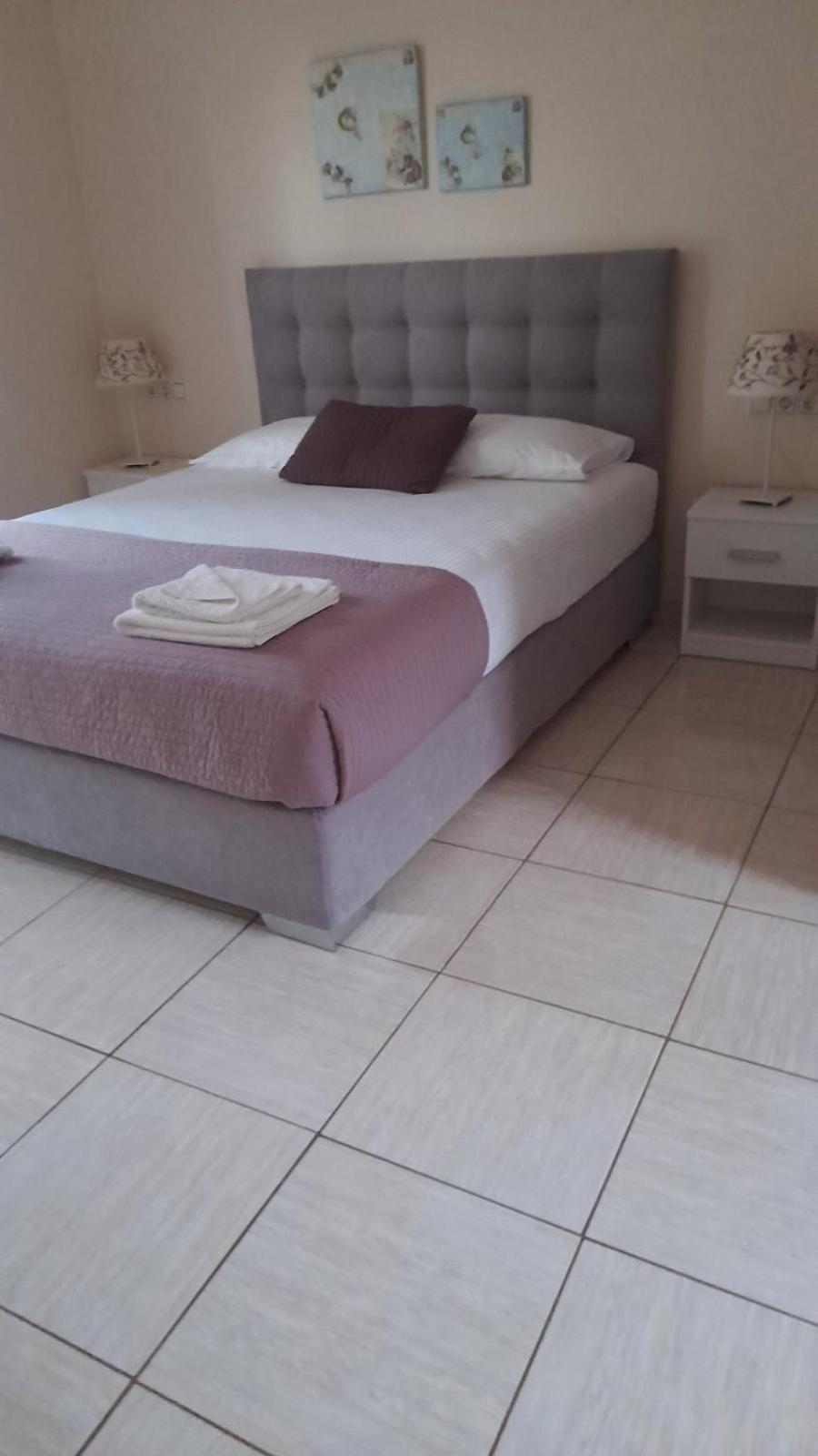 Ioannidis Studios Valtos Parga Rom bilde